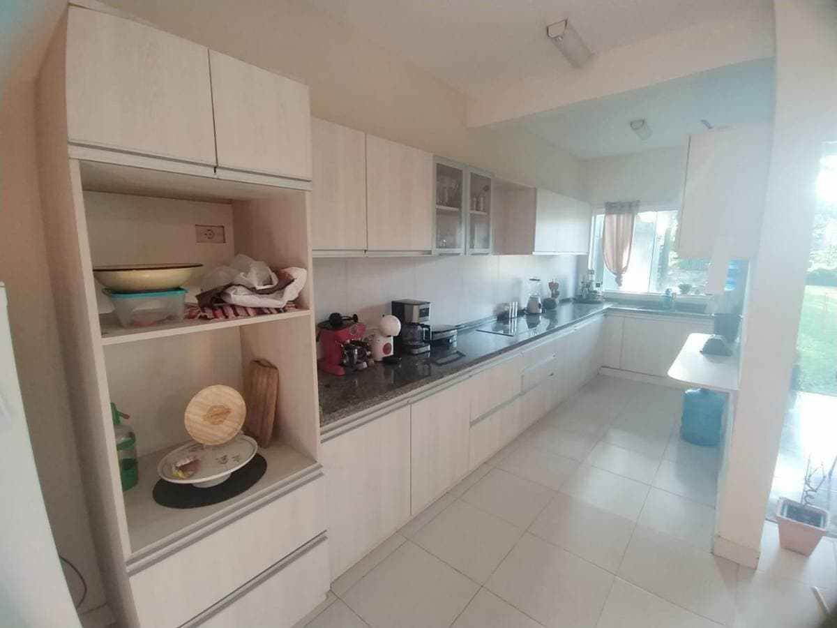 Residencia en lambare - id 12711, foto 3