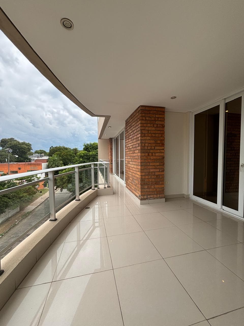 En Villa Morra dpto amplio con amenities, foto 4