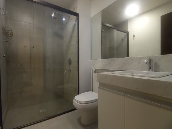 Departamento amoblado con 2 dormitorios en Villa Morra, foto 3