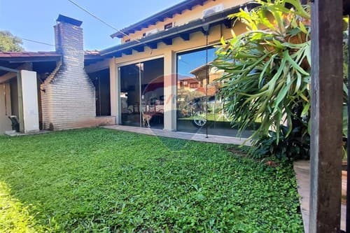 Residencia venta mburukuja, foto 1