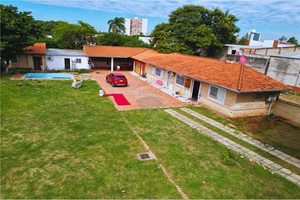 Vendo casa en Luque, zona CIT