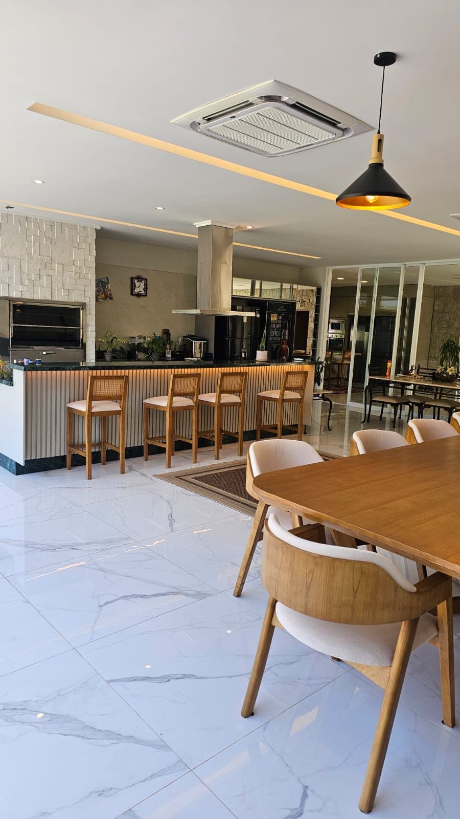 Alquilo residencia de alto padron en Paraná country club