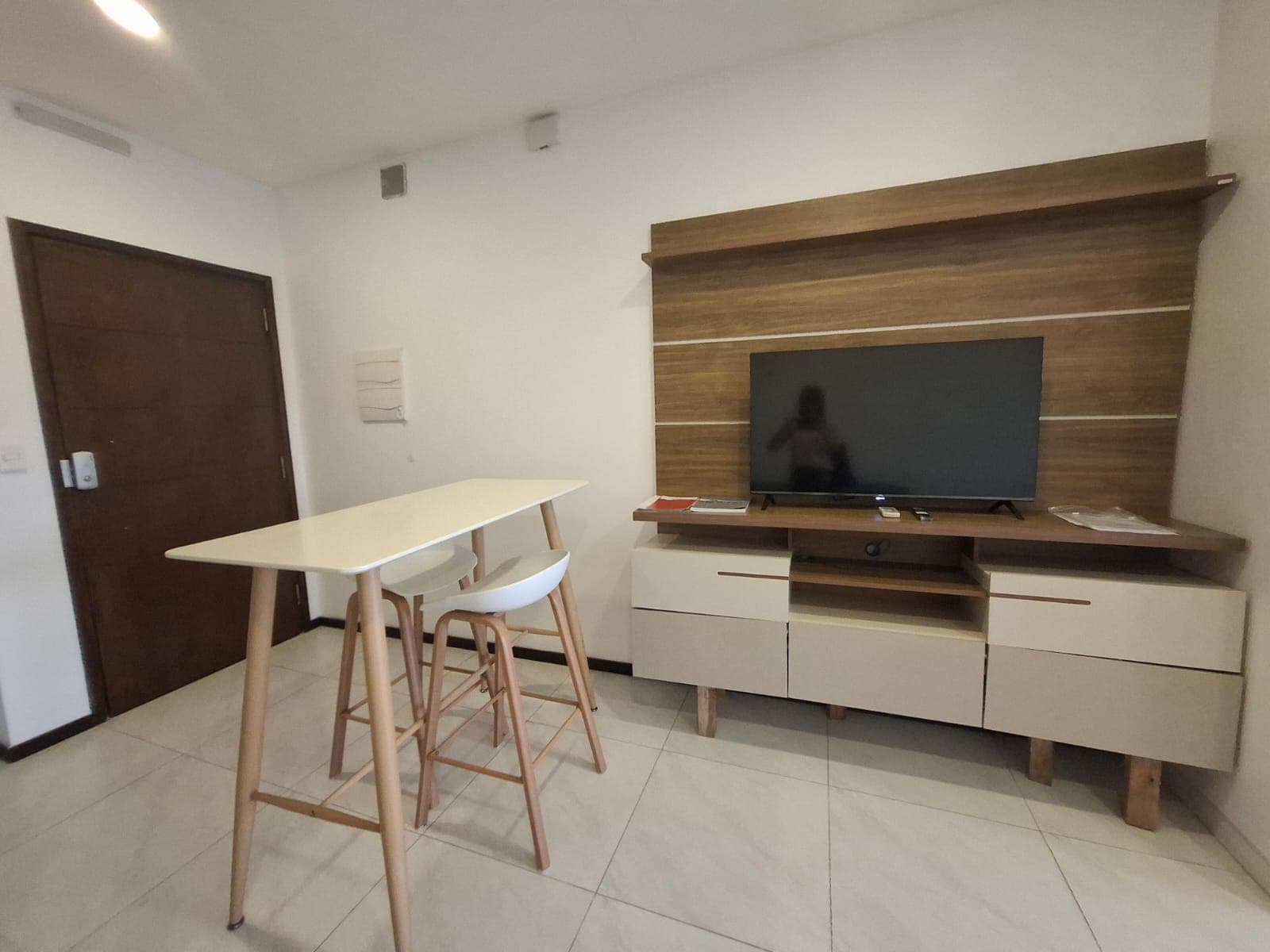 Departamento monoambiente amoblado – edificio rembrandt — foto 2