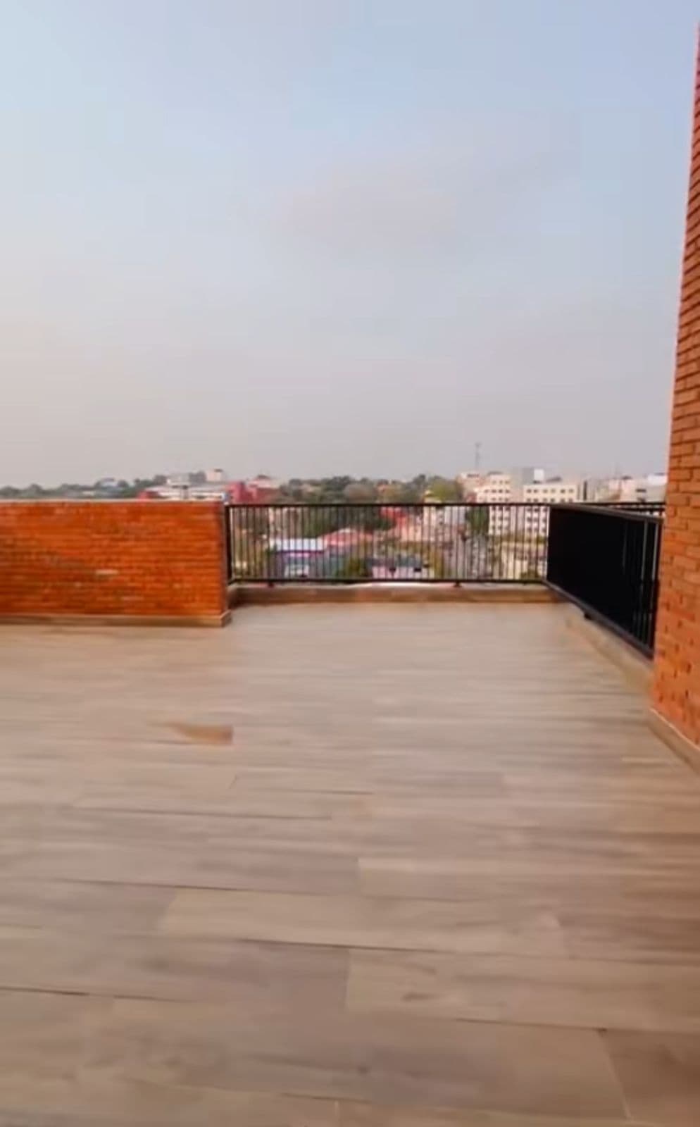 Monoambiente con terraza privada y Cochera, foto 3