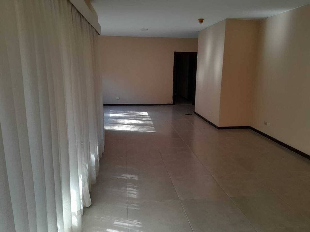 Amplio depto de 3 habs. Con patio privado!!, foto 2