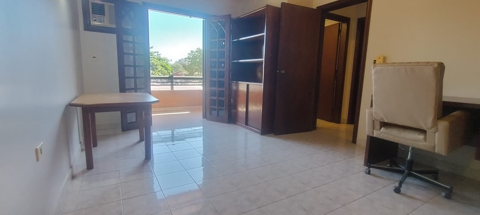 Alquilo dúplex amoblado en ykua sati Asunción