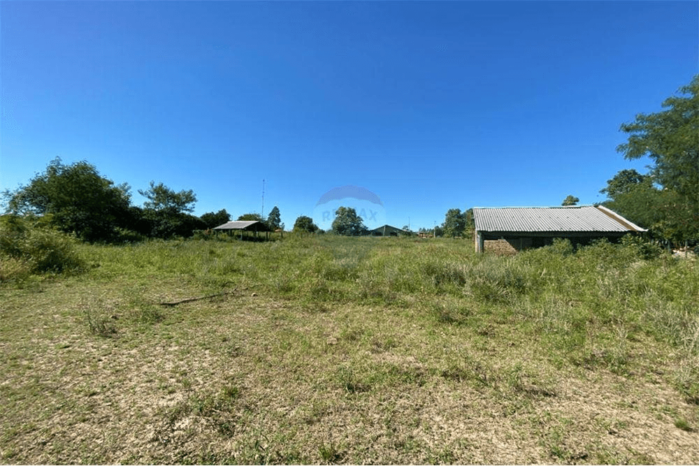 Terreno de 1 ha. Mas 1.050 m2, foto 2