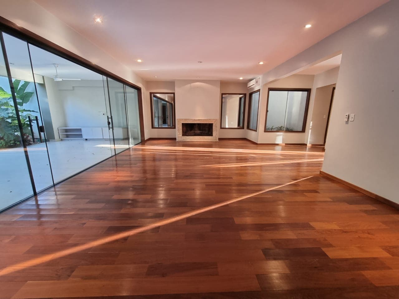Importante Residencia En Condominio