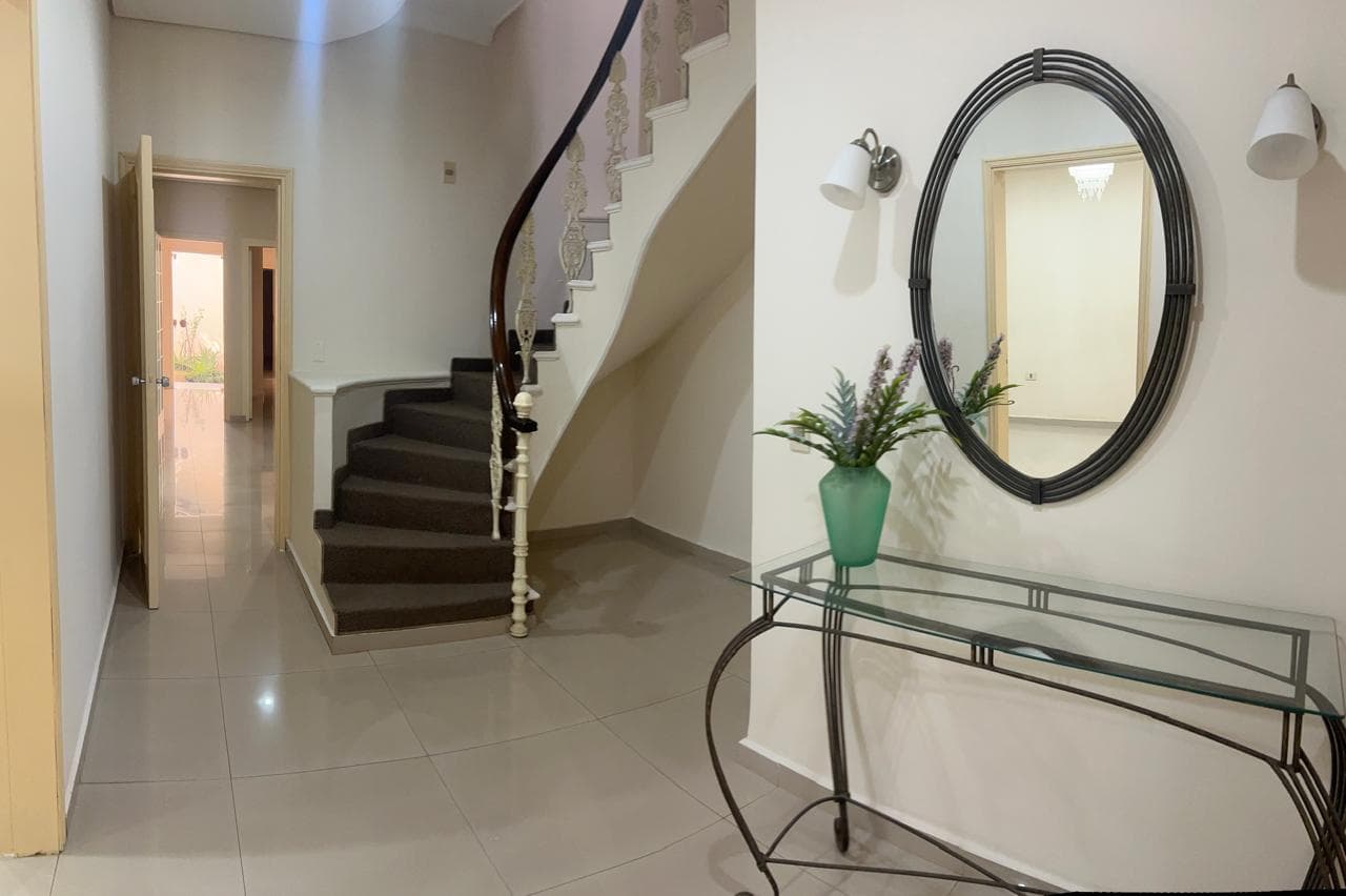 - Casa Premium Para Vivienda Y/o Oficina ! — foto 2