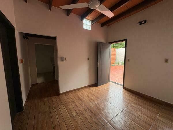 Coqueto duplex en barrio nazareth - detras del super stock!!, foto 4