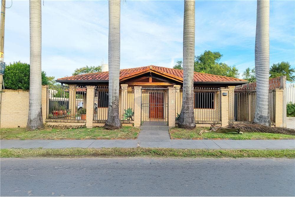 Amplia casa en esquina- loma pyta, foto 2
