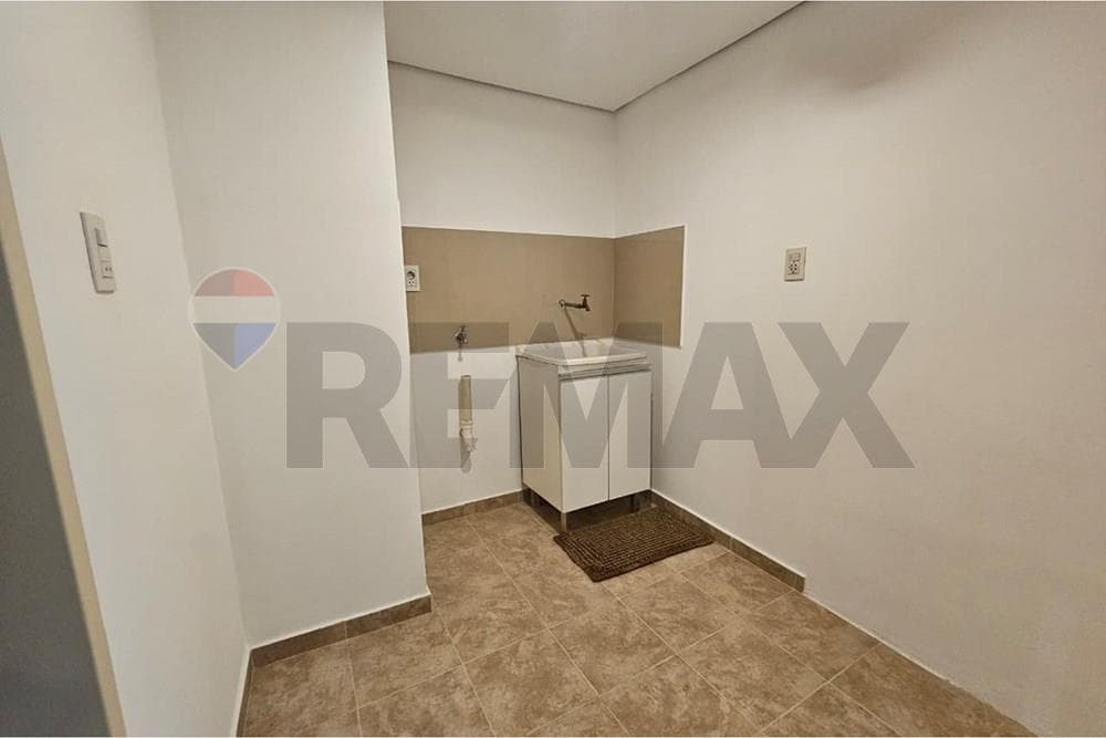 Departamento sobre Av. Molas López - Mburucuyá, Asunción, foto 4