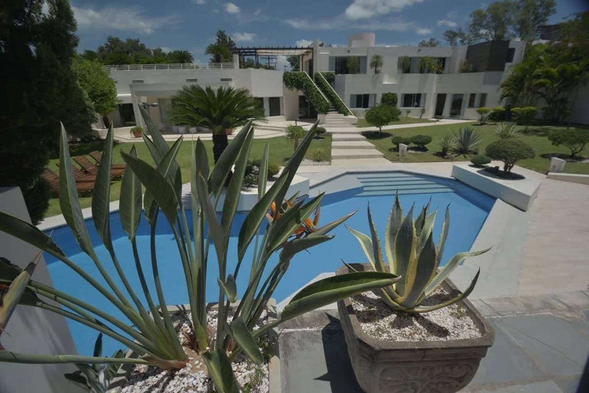 Residencia de lujo en venta – Asunción, barrio Mburucuyá, foto 5