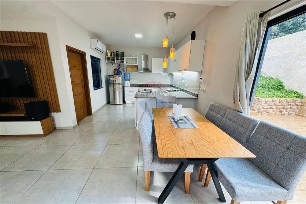 Casa - Venta - Luque, Central, Paraguay, foto 3