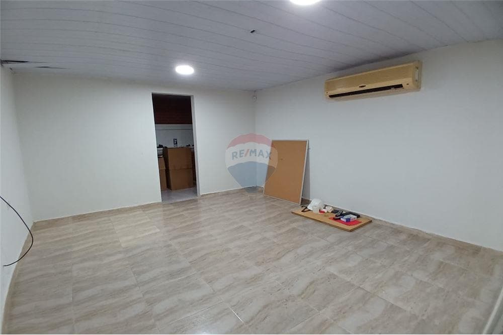 En Venta Amplia Casa en Esquina.Las Lomas, foto 2