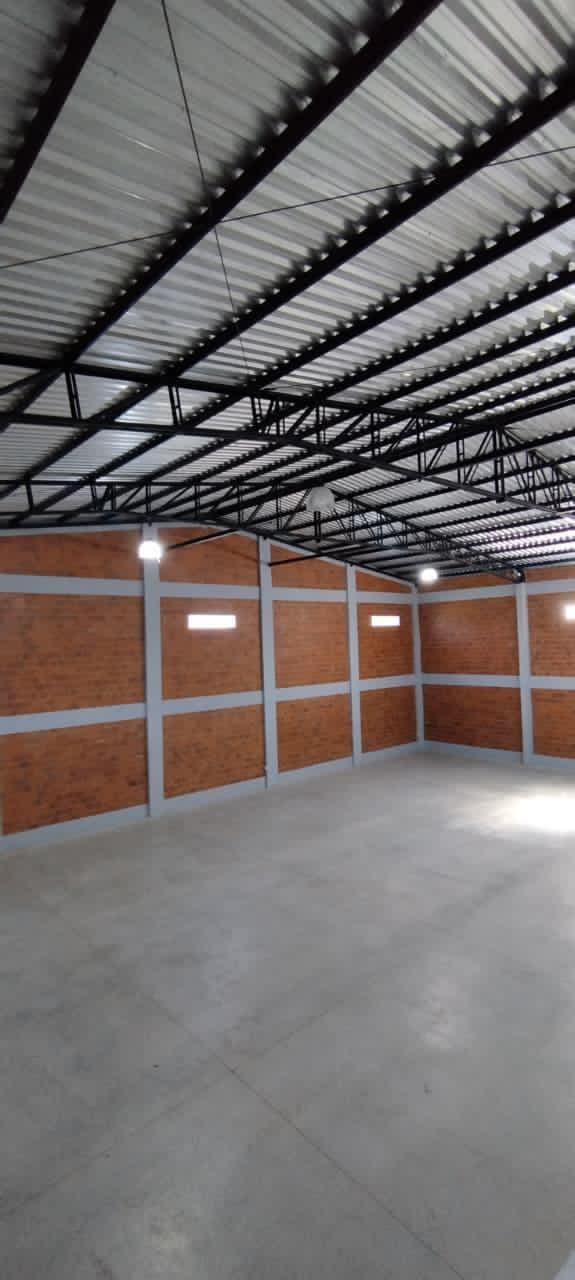 depósito de 700 m2 en Mariano Roque Alonso, foto 2