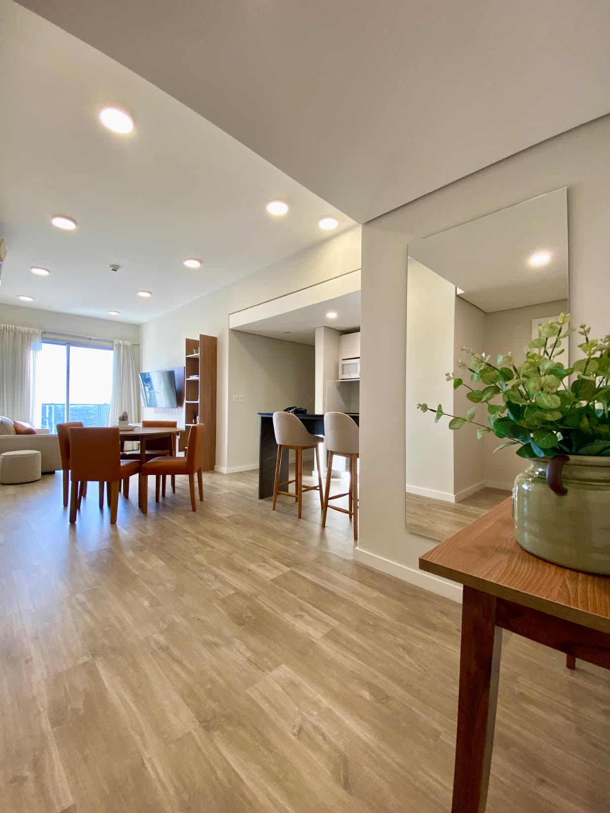 En venta departamento amoblado zona Molas Lopez - Asunción, foto 3