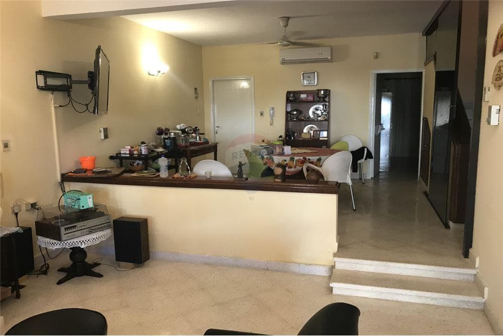 Venta,Casa,Barrio Nazareth, 4 hab, piscina, foto 3