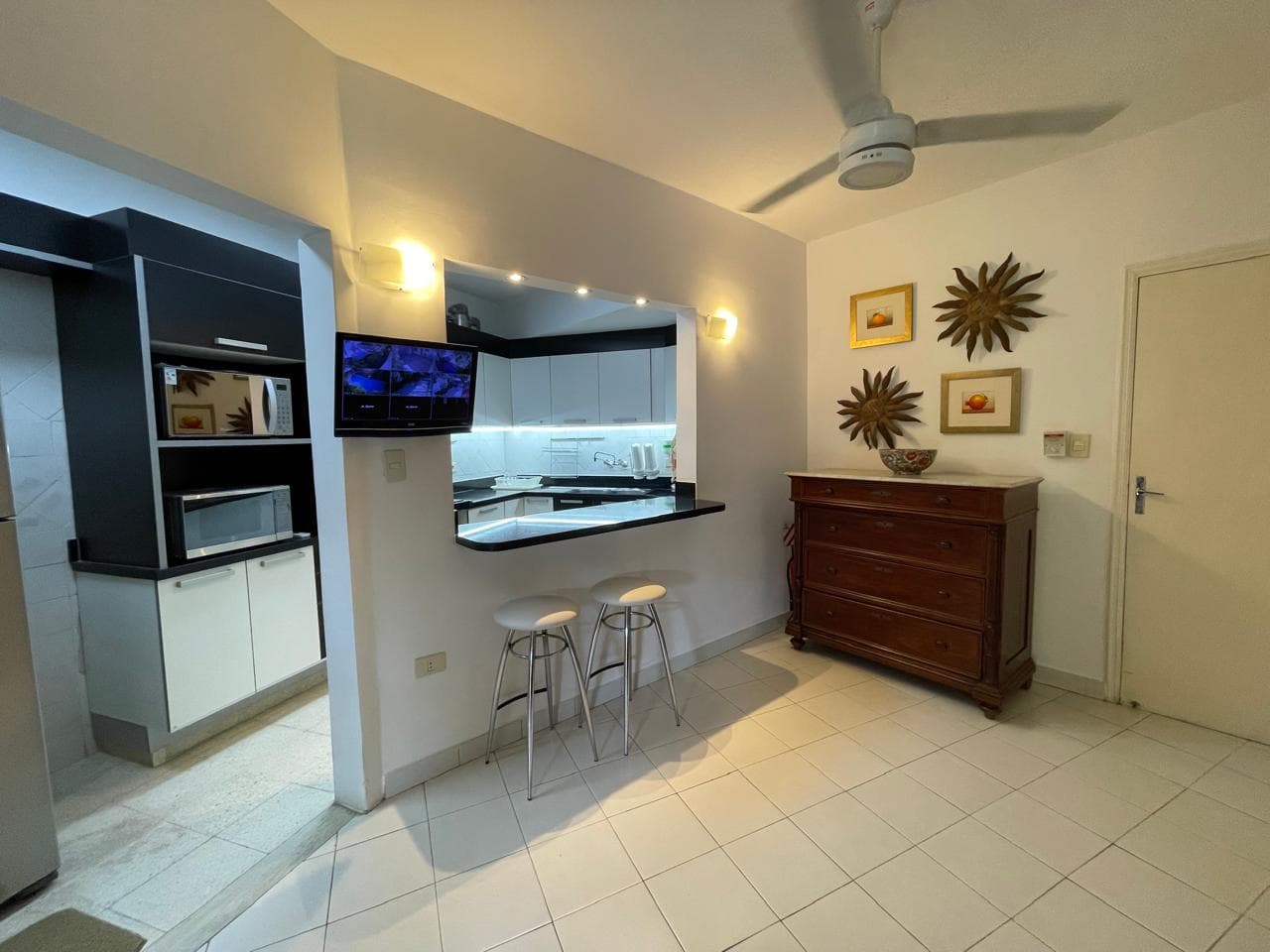 Hermosa Casa En Alquiler Barrio Residencial Mariscal López, Asunción — foto 5