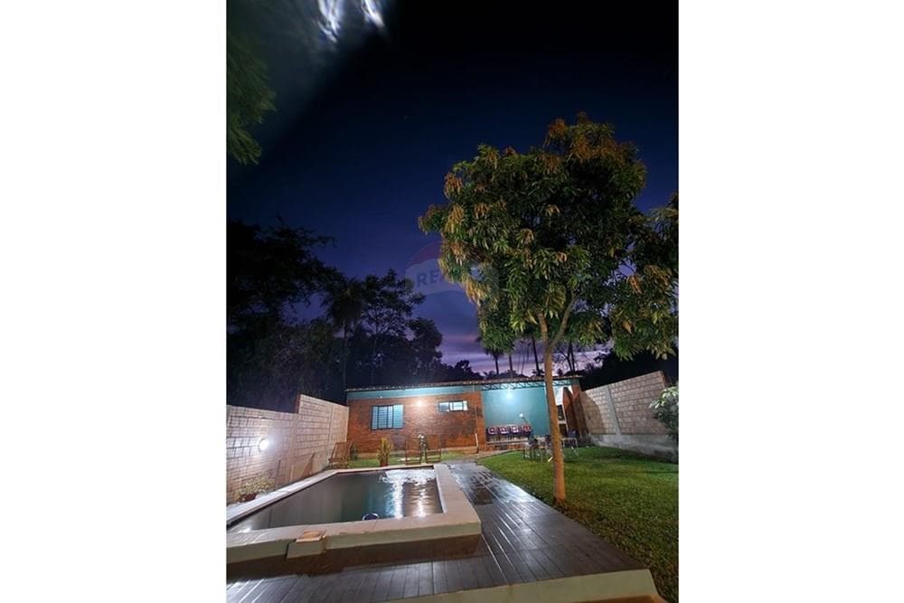 Alquiler de Casa con Piscina Itauguá”