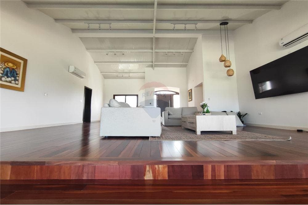 En Venta Campo Estancia Amoblada13 hectáreas Piribebuy — foto 5