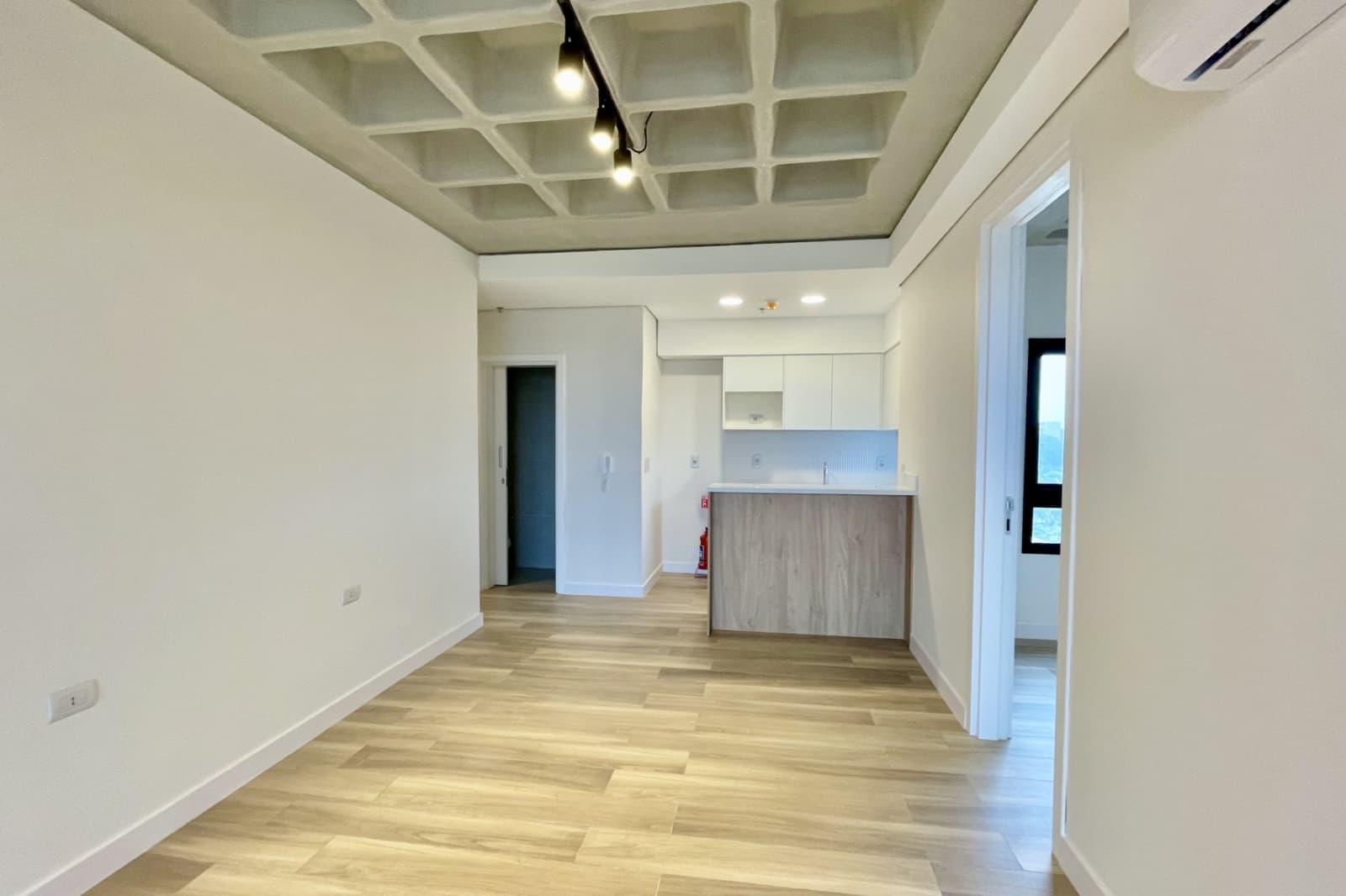 En alquiler departamentos en el Edificio We Villa Morra — foto 2