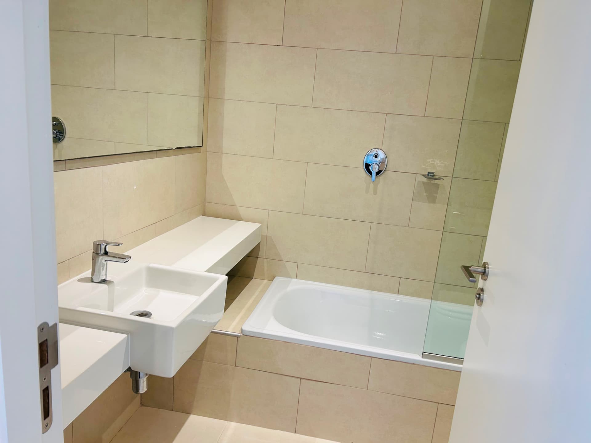 Alquiló dpto de 3 habitaciones palacio de los patos, foto 3
