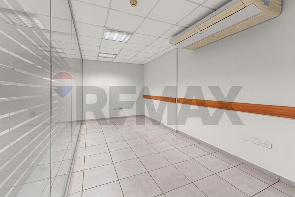 En alquiler | oficinas corporativas en edificio business center — foto 4
