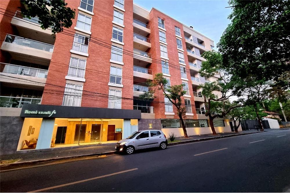 Alquilo departamento amoblado en los laureles
