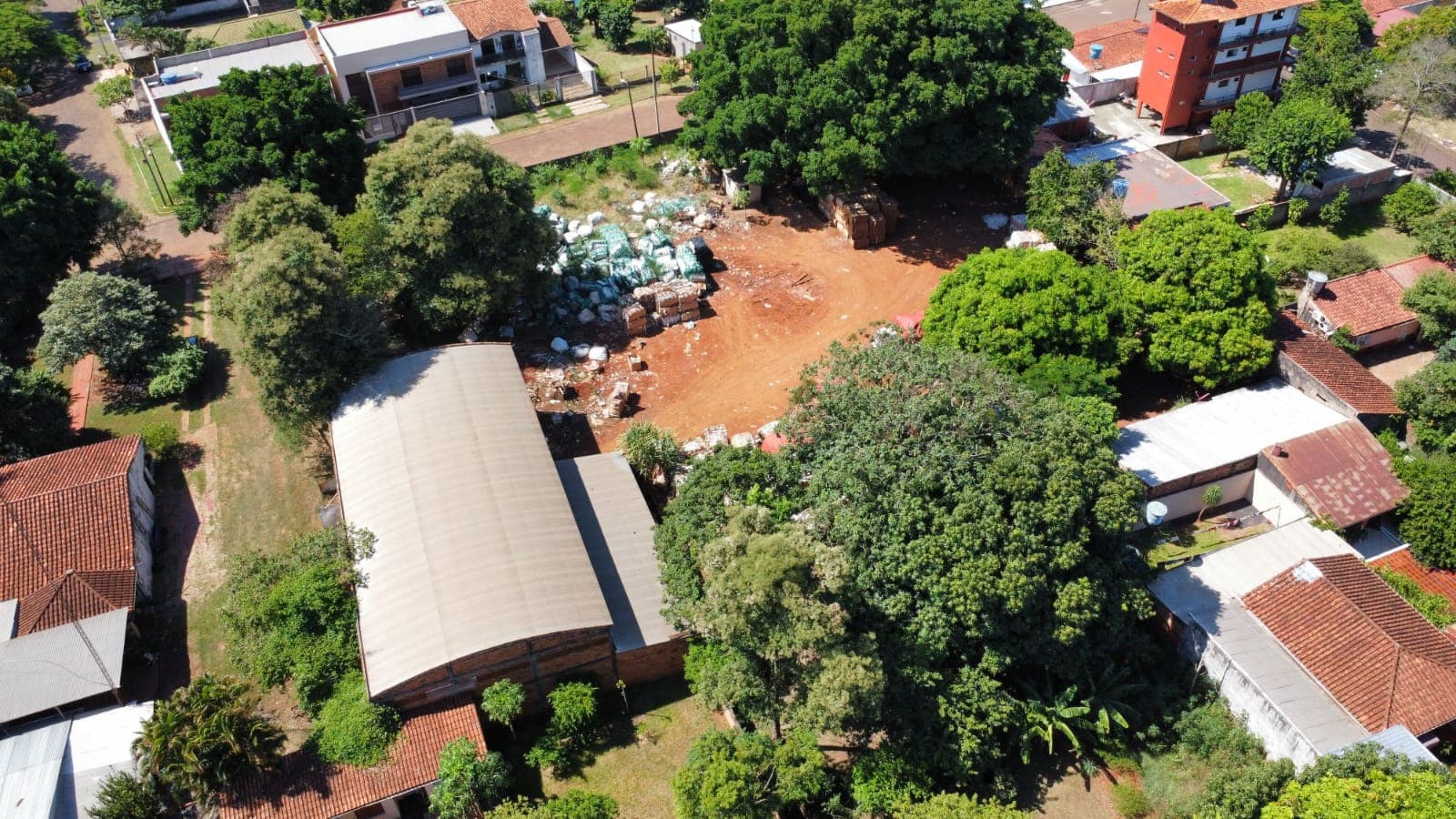 En alquiler tinglado y amplio terreno en CDE — foto 4