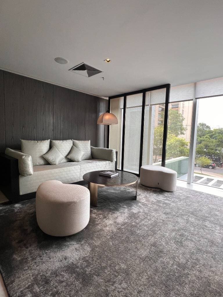 Lujoso departamento amoblado de 1 dormitorio en el edif. Eminent, foto 3