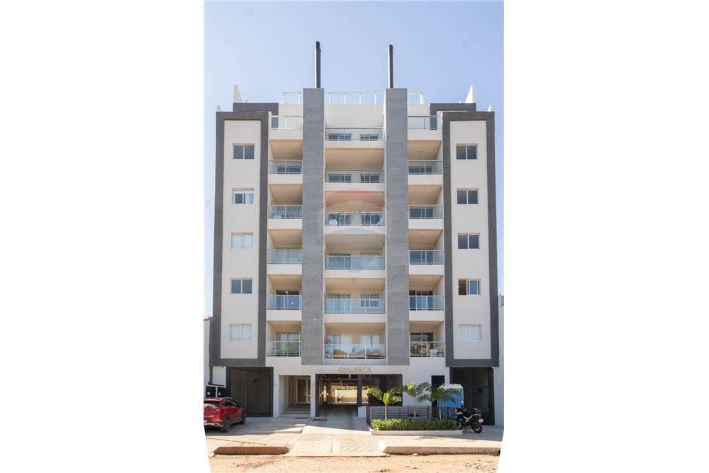 Alquilo departamento en los laureles