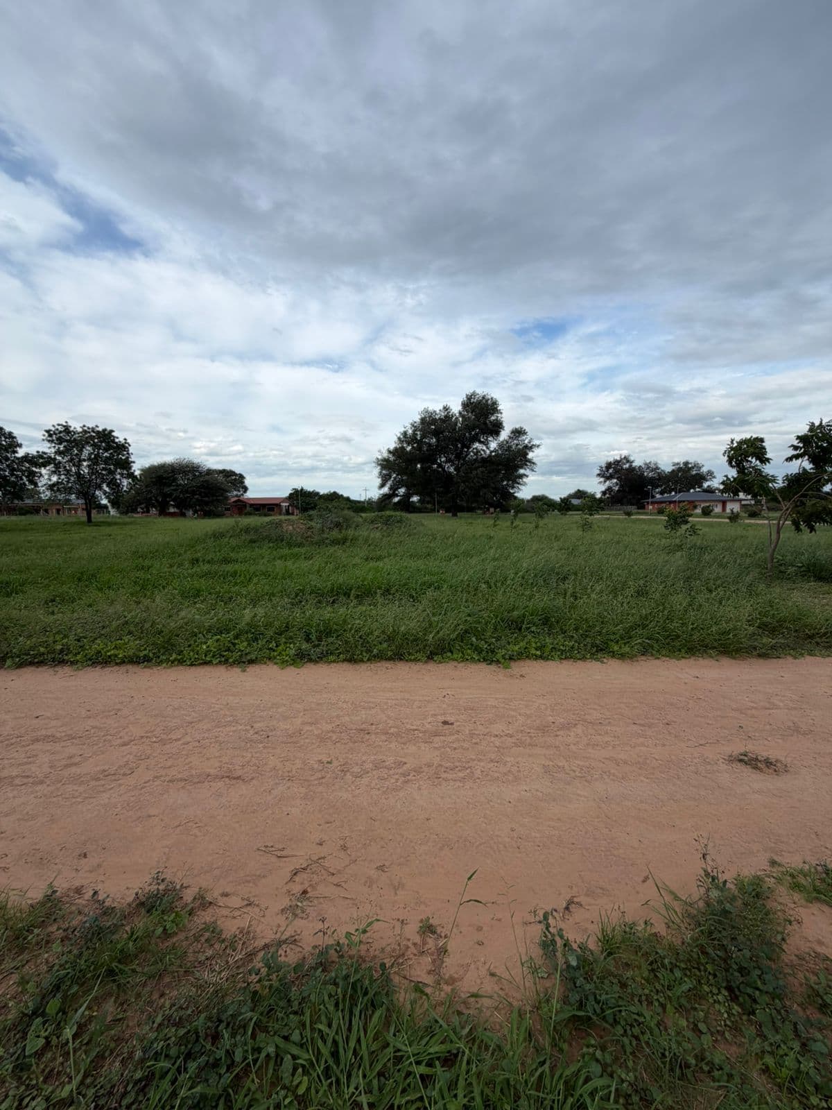 Terreno en venta dentro de barrio cerrado en filadelfia, chaco paraguayo — foto 2