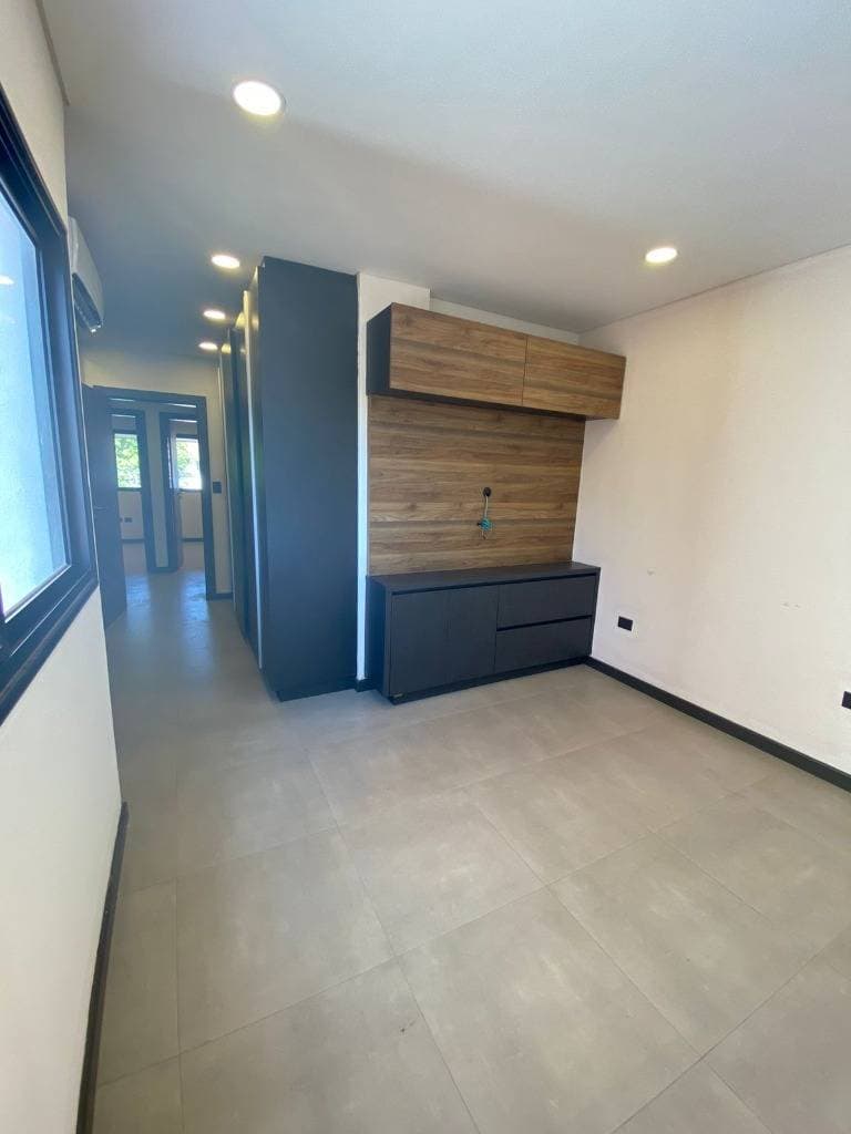 Triplex premium en venta – Ycuá Satí, foto 3