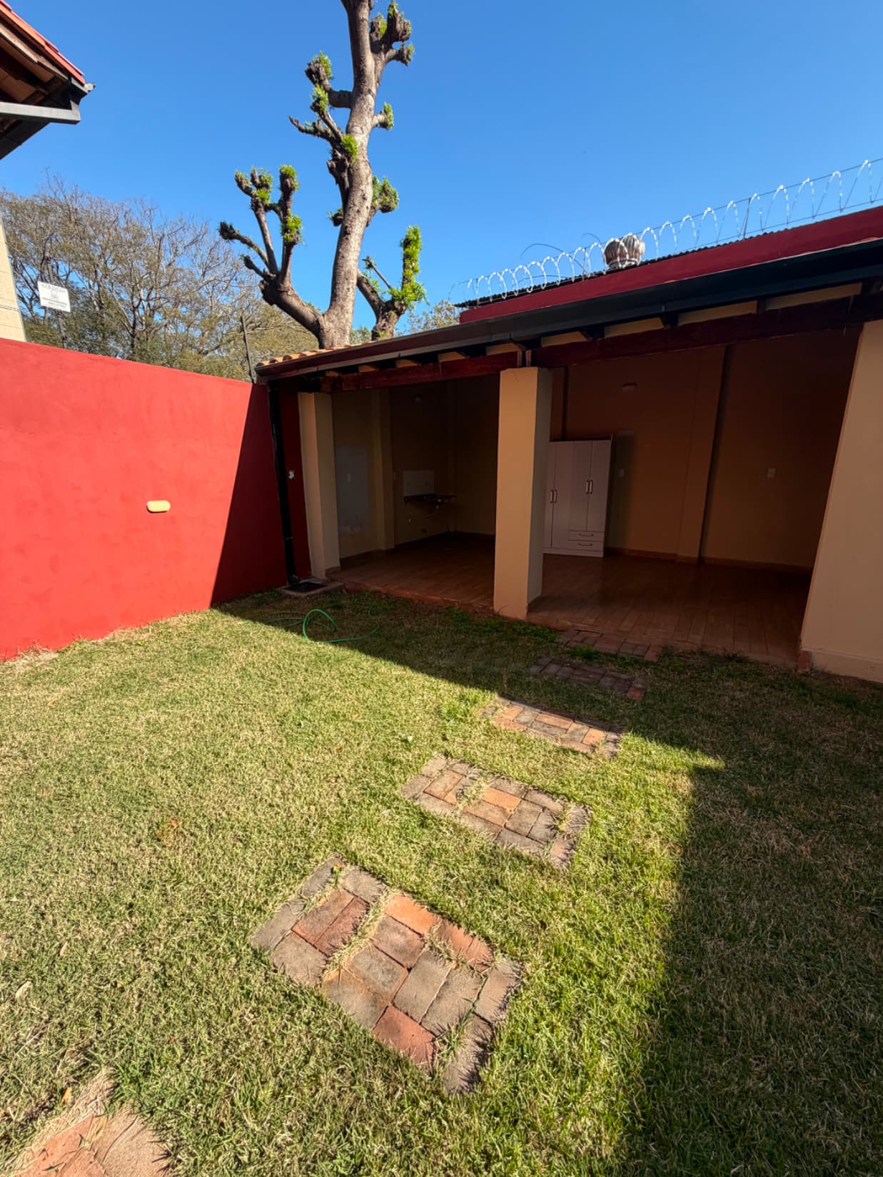 Duplex con Quincho y Área de Servicio en Barrio Hipódromo con, foto 3