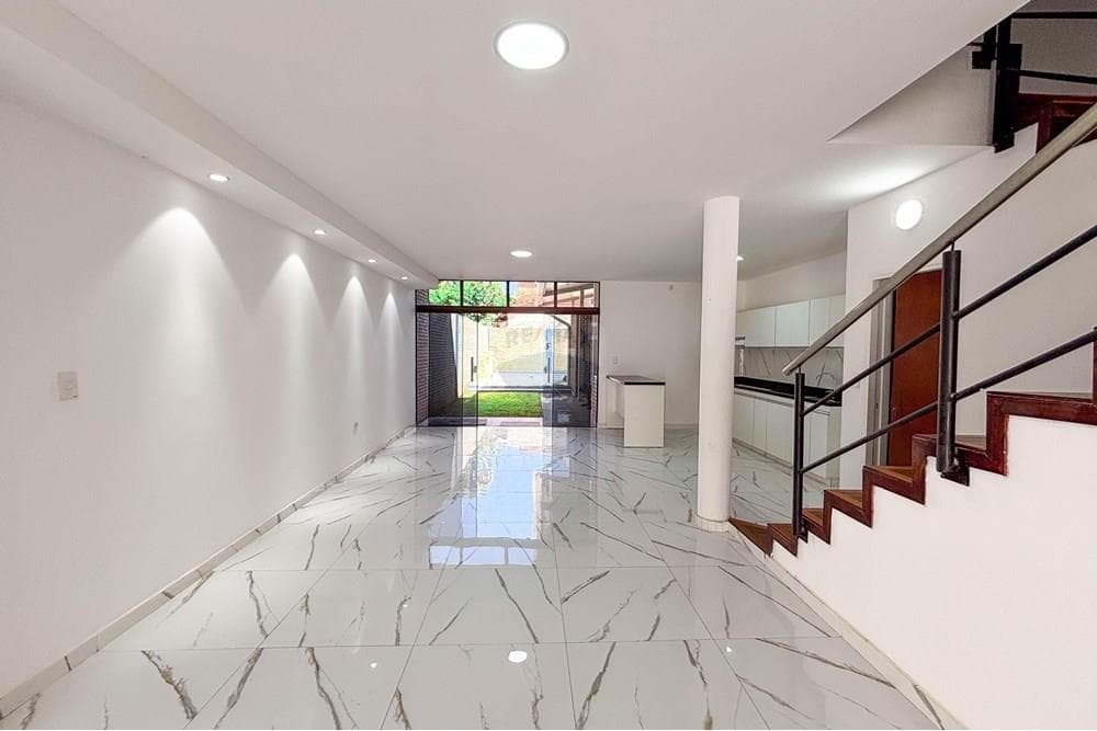 Duplex a estrenar Fernando de la Mora zona norte, foto 2