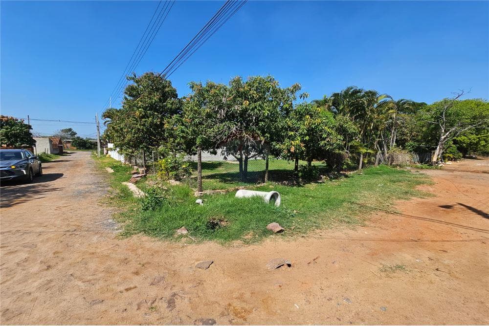 Vendo terreno en esquina en mariano barrio arekaja