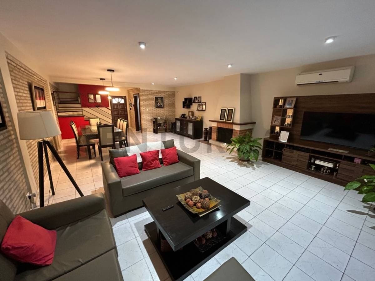 de Casa Dúplex en Mme. Lynch, Asunción, foto 5