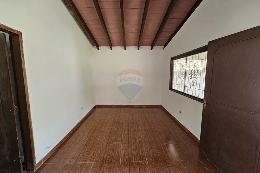Casa - Venta - Paraguay Central San Lorenzo, foto 2