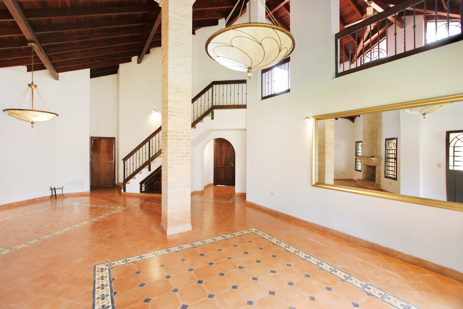 Casa zona avda. Laguna grande - barrio san miguel, San Lorenzo, foto 5