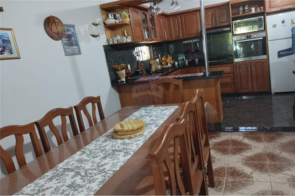 Hermosa casa en Mariano Roque Alonso, foto 4