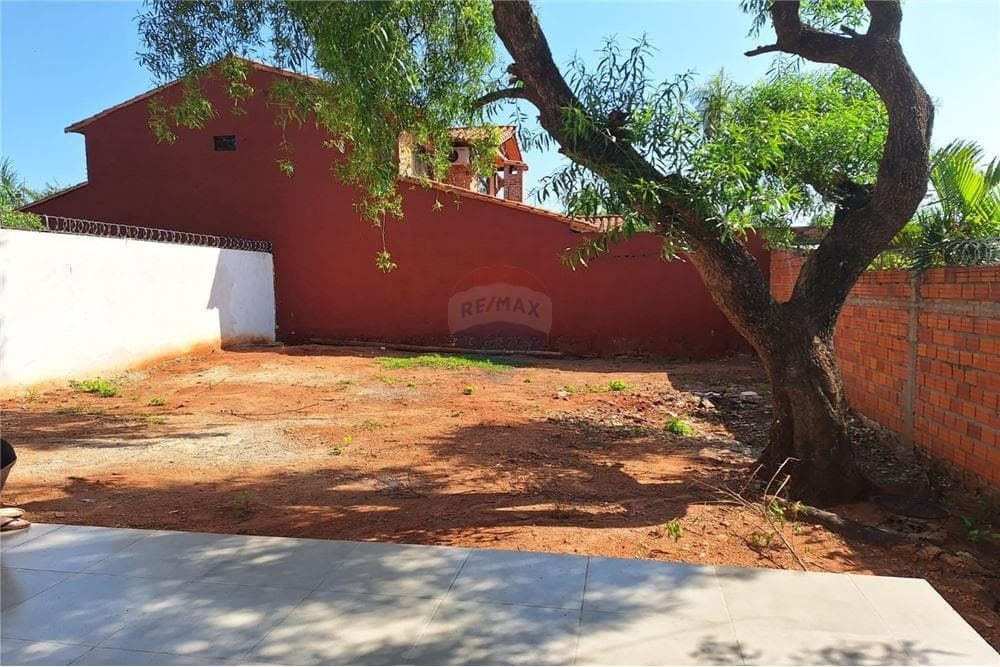Vendo casa a estrenar en Luque loma merlo