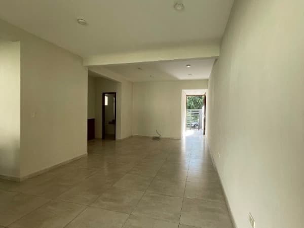 Duplex - 3 dormitorios y 3 baños cuarto barrio - Luque, foto 3