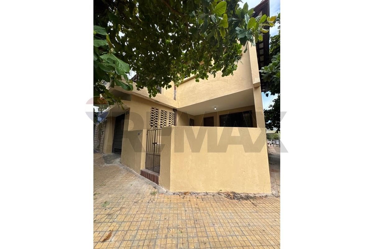 Casa - Alquiler - San Roque, Asunción, Paraguay — foto 1