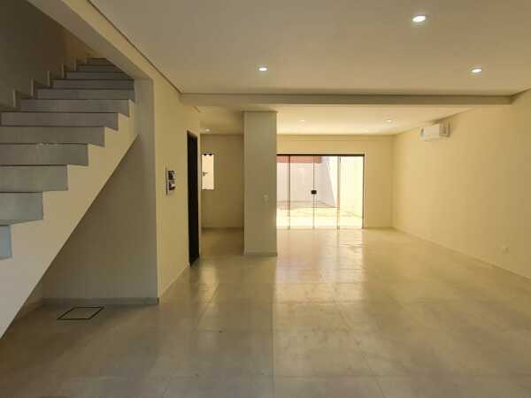 Dúplex en pozo en Mariano Roque Alonso – 3 dorm, quincho y patio (4827), foto 4