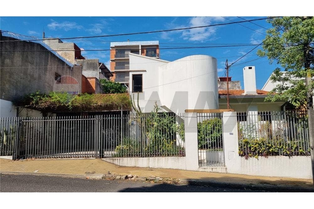 Vendo gran residencia en Asunción
