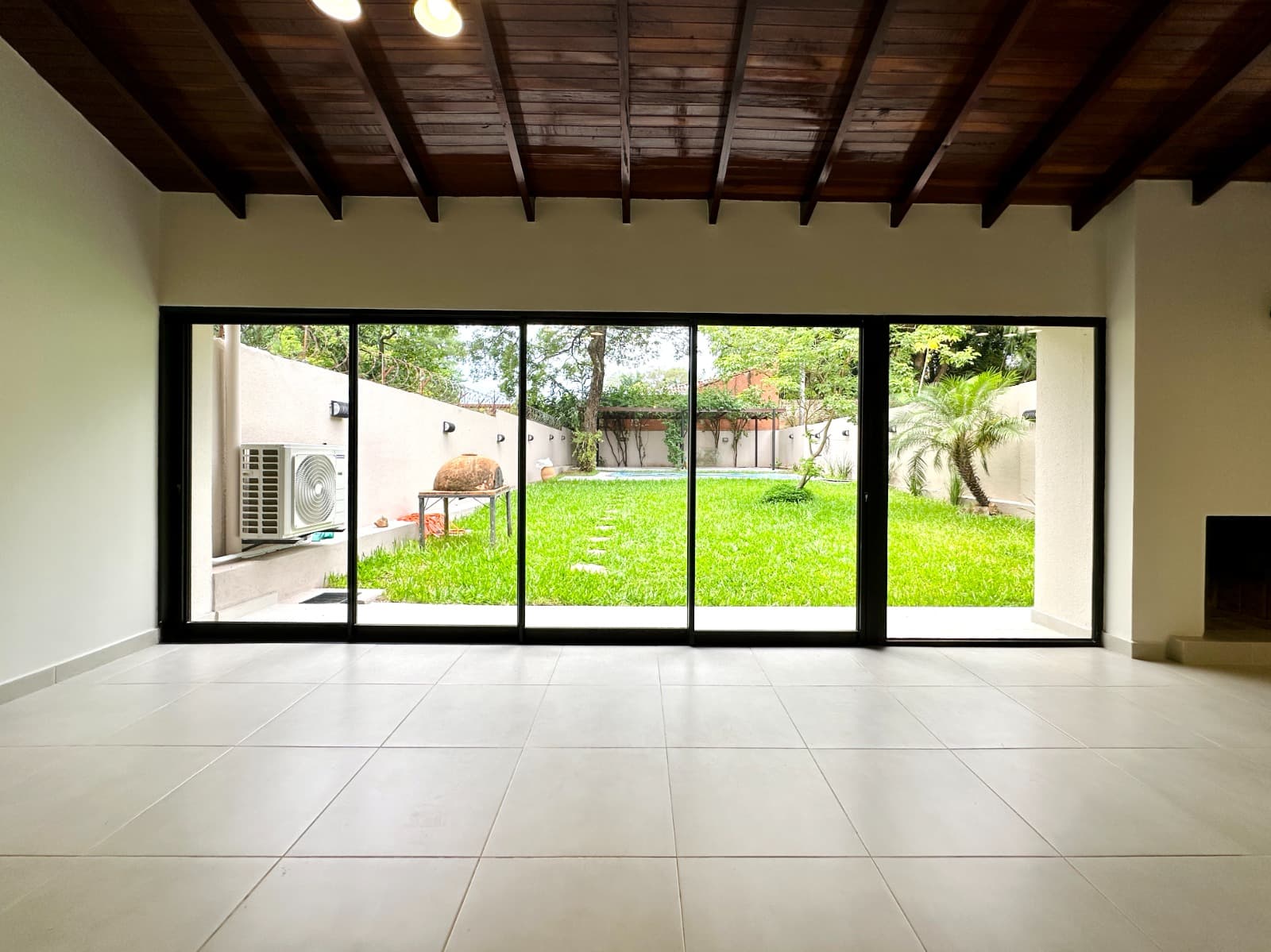 Alquilo Hermosa Casa Pareada De 3 Habit