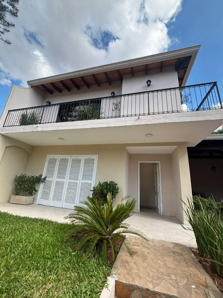 Alquiler de Casa en Lambaré – Barrio Kennedy