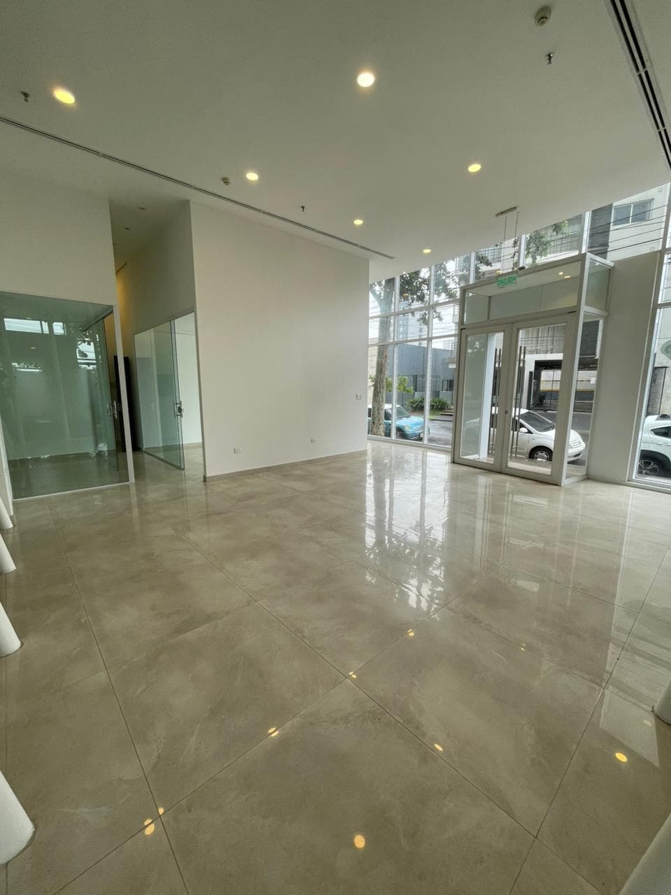 Oficina corporativa de 114m2 - av. Santa teresa