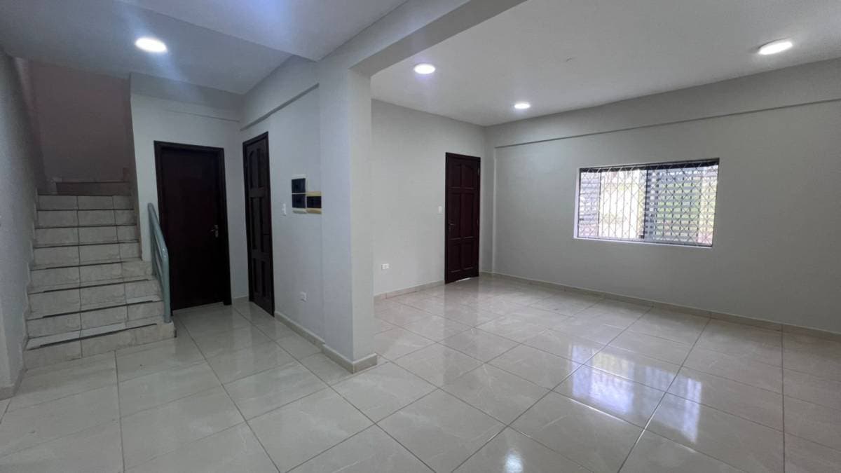 De duplex en cuidad del este barrio boqueron 2, foto 3